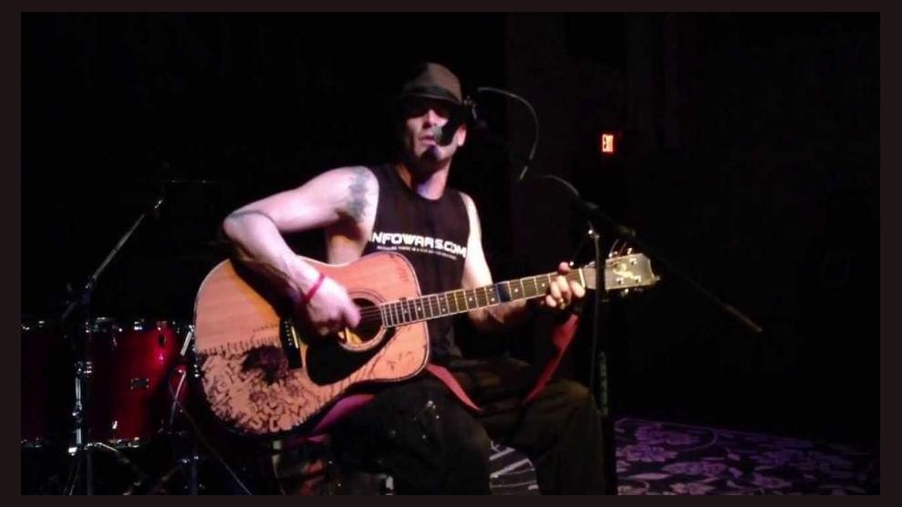 Michale Graves photo 1