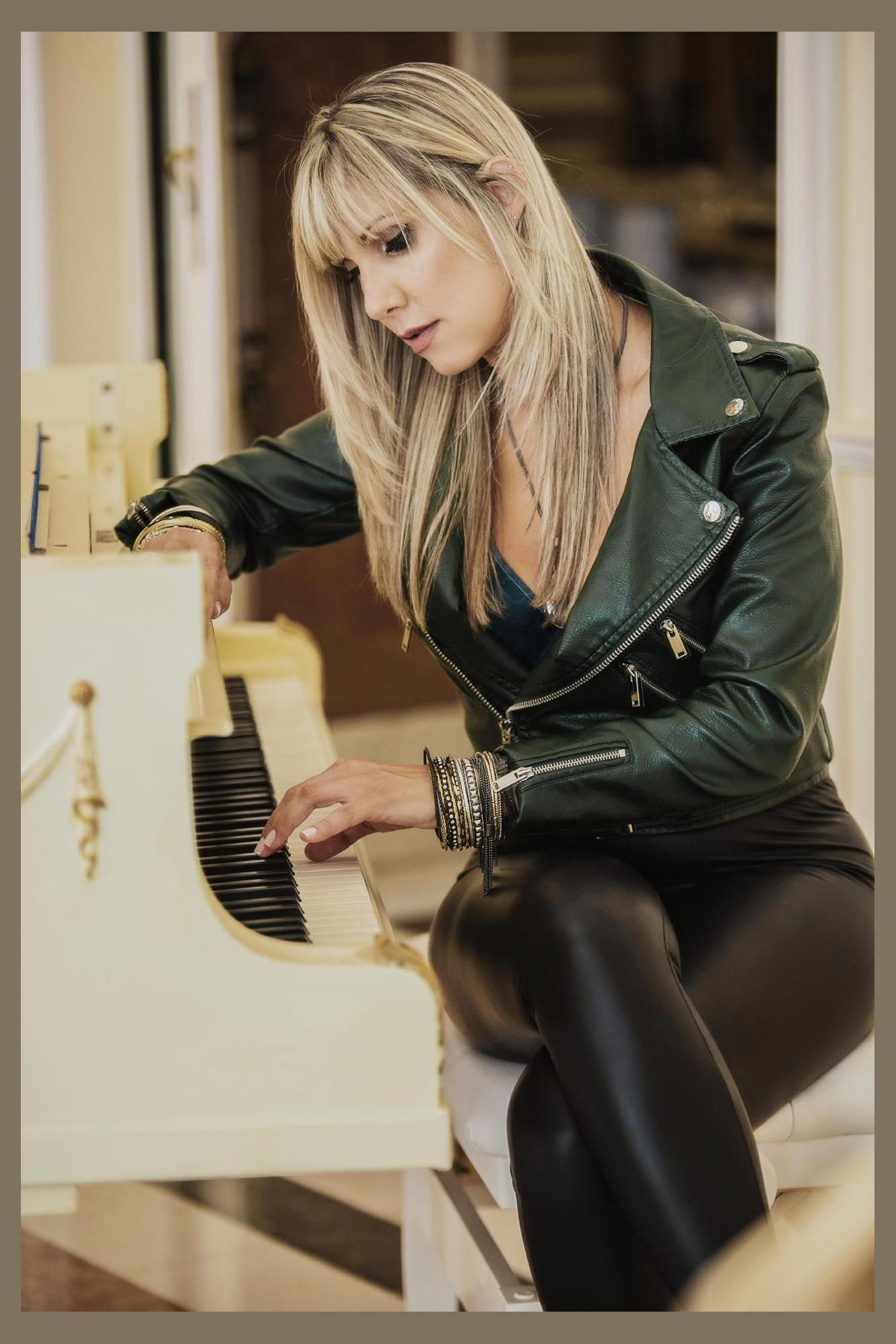 Michele Ribeiro photo 1