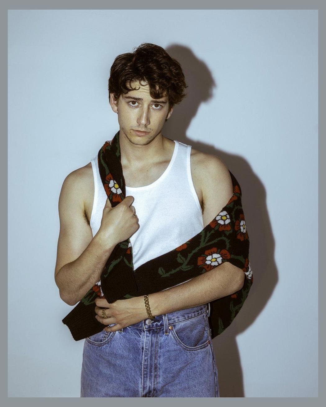 Milo Manheim photo 1