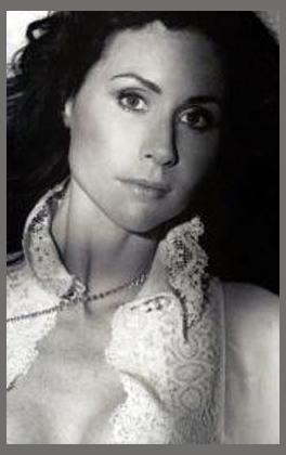 Minnie Driver photo 1