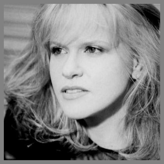 Miriam Stockley photo 1