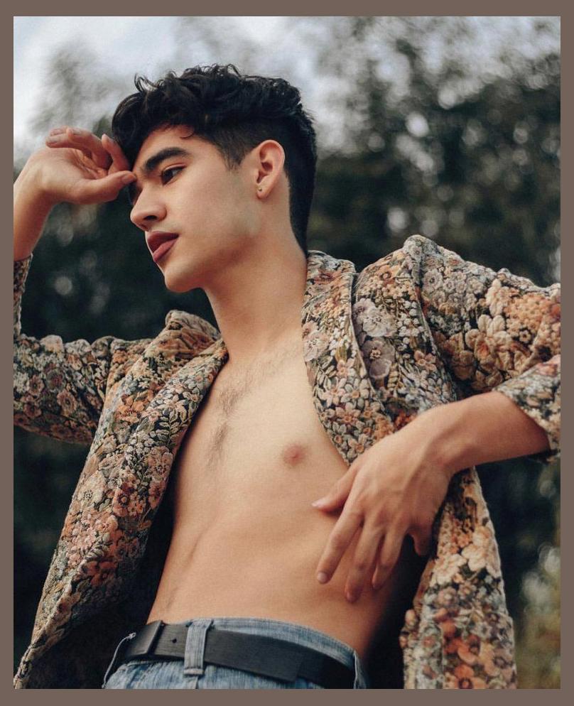 Miss Benny photo 1