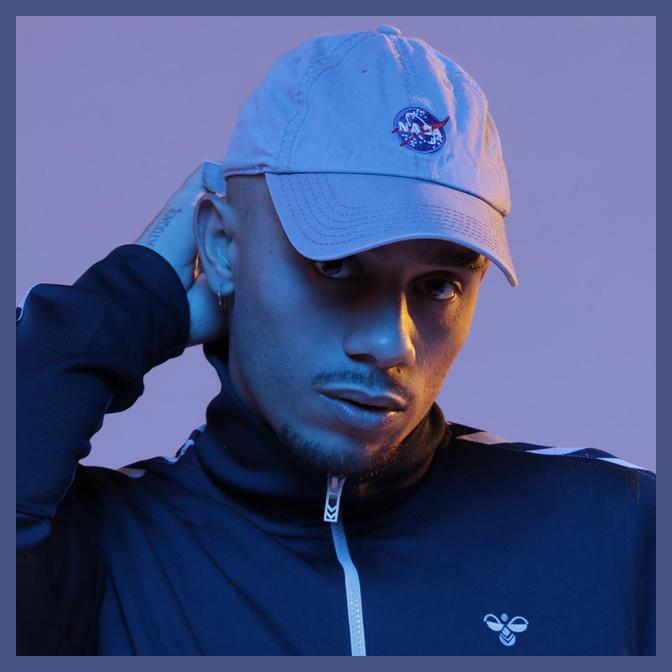 Mister V photo 1