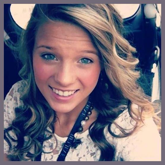 Molly Kate Kestner photo 1
