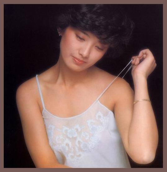 Momoe Yamaguchi photo 1
