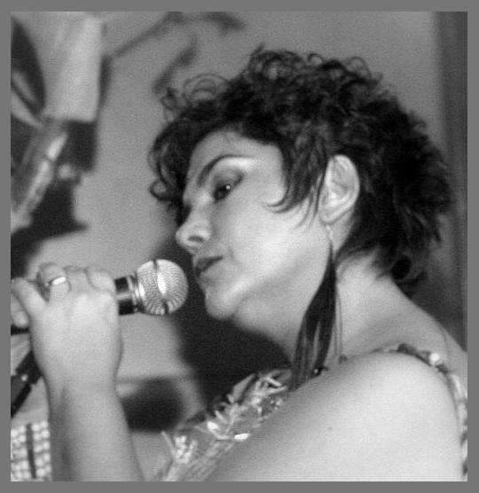 Mônica Numan photo 1