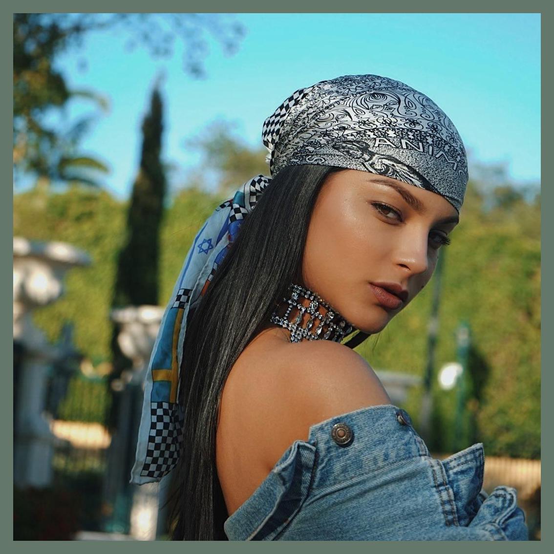 Monique Gonzalez photo 1