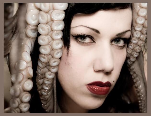 Mz Ann Thropik photo 1