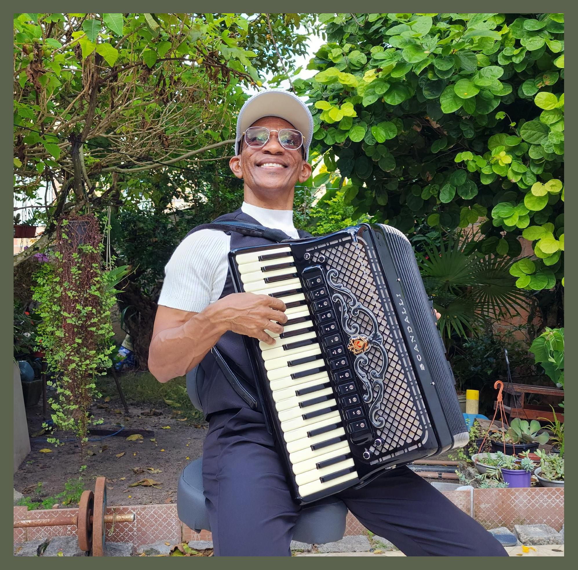 Milton Guerreiro photo 1
