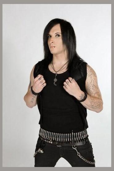 Romeo Nightingale photo 1