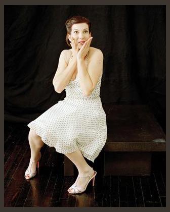 Rosie Thomas photo 1