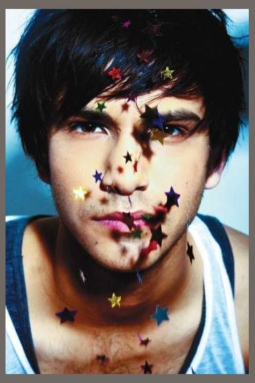 Skins photo 1