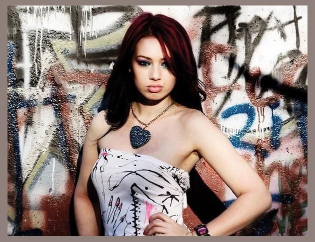 Skye Sweetnam photo 1