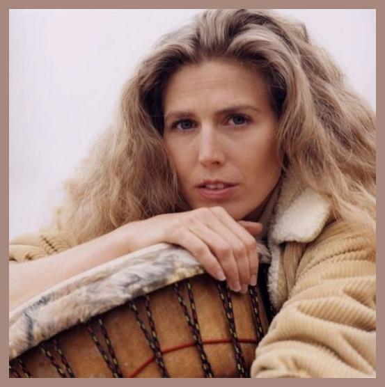 Sophie B. Hawkins photo 1