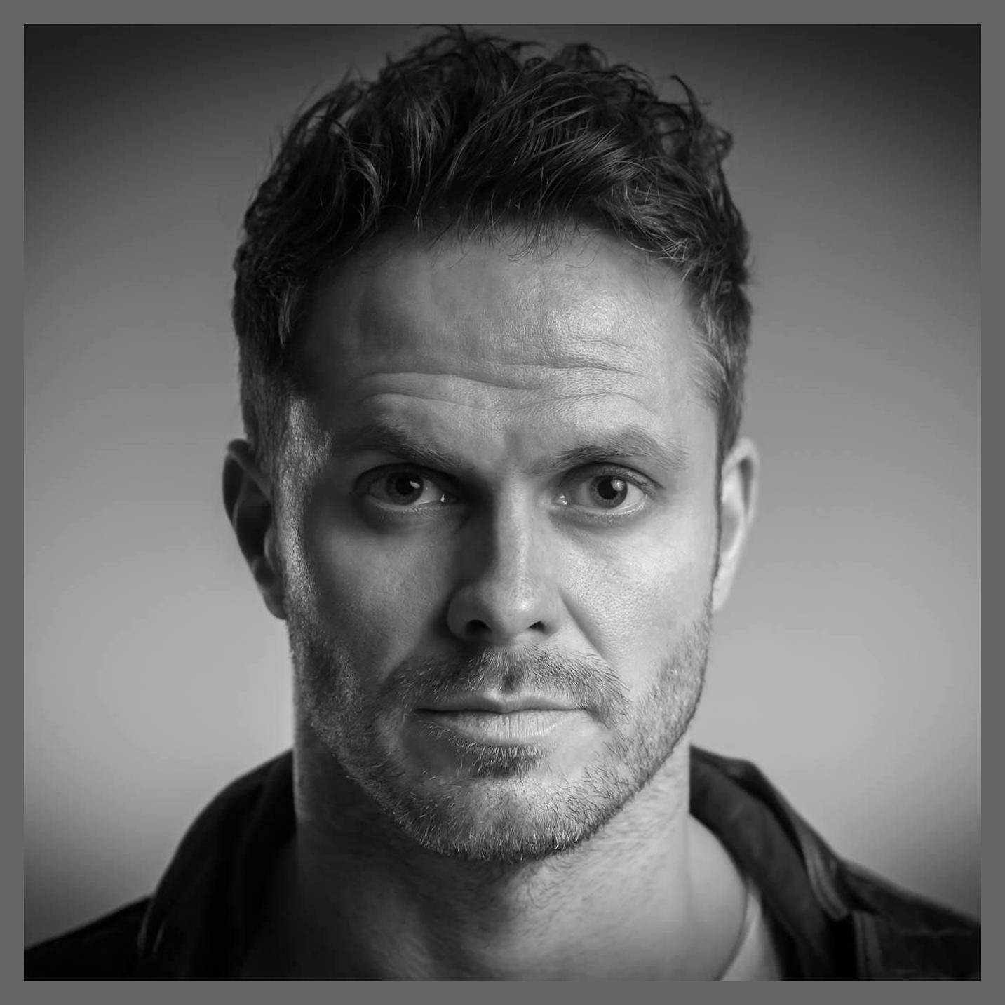 Stewart Mac photo 1