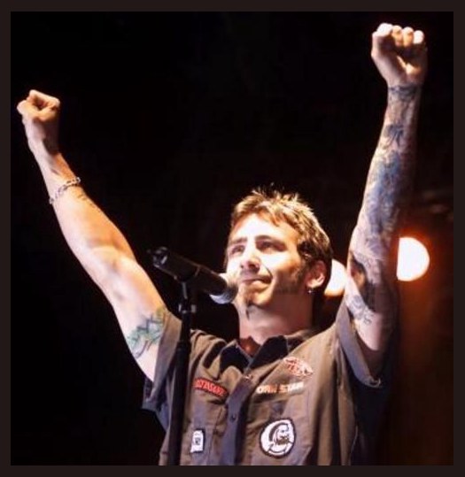 Sully Erna photo 1