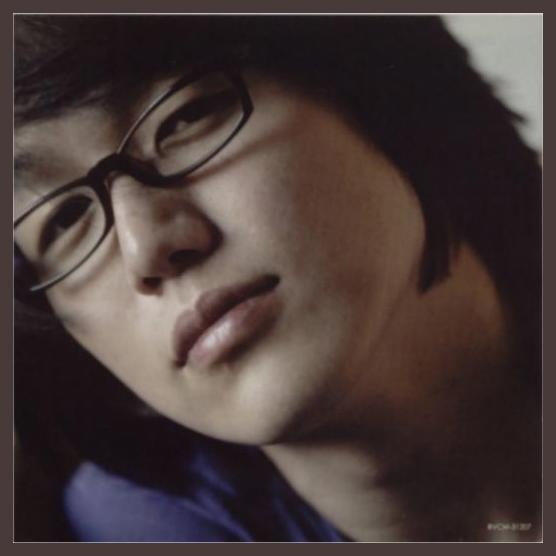 Sung Si Kyung photo 1
