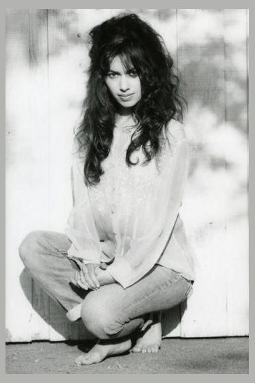 Susanna Hoffs photo 1