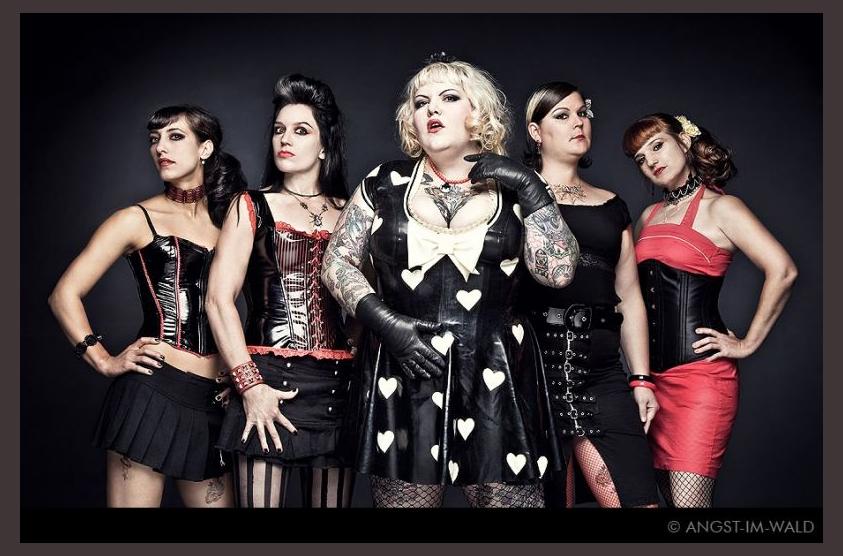 Thee Merry Widows photo 1