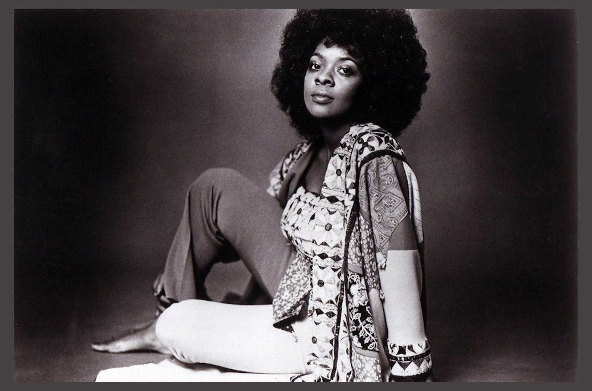 Thelma Houston photo 1