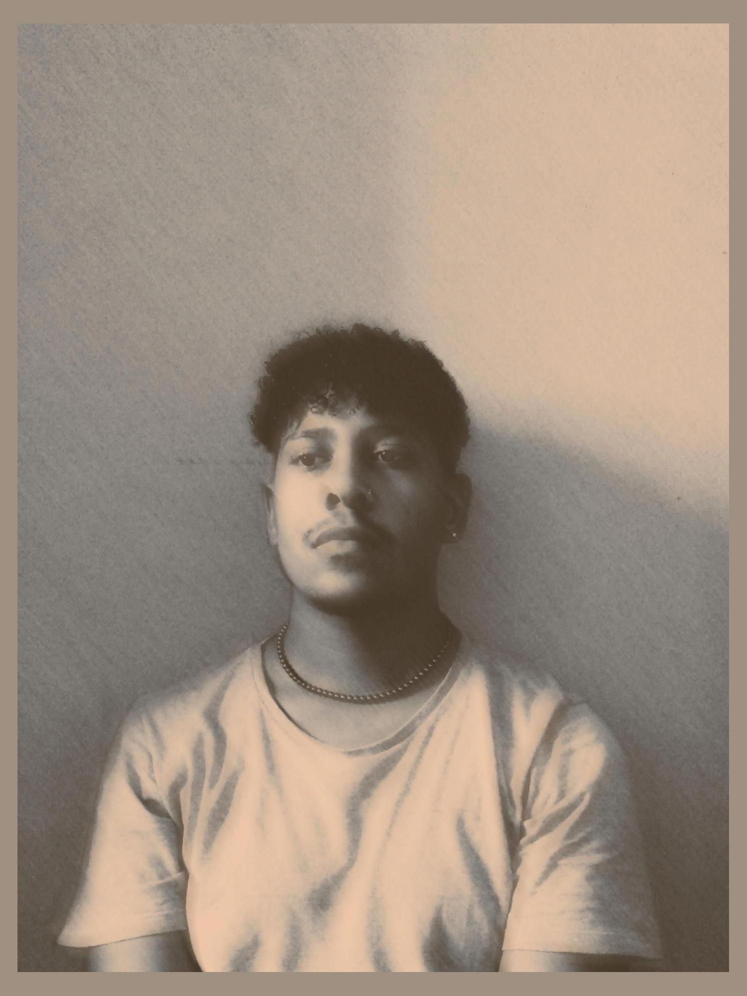 Theo Oliver photo 1