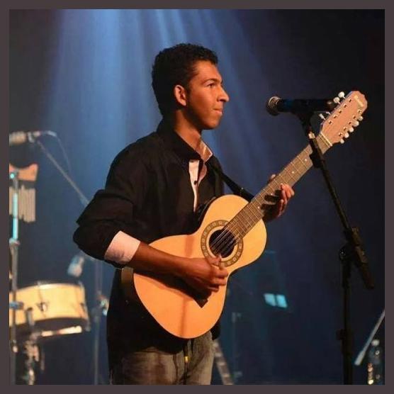Thiago Reis photo 1