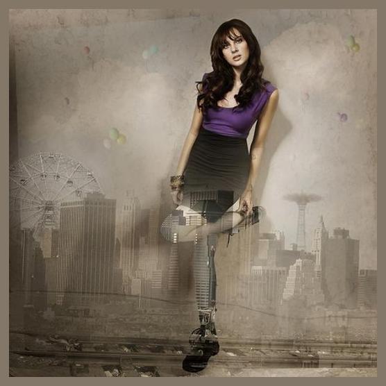 Tina Parol photo 1