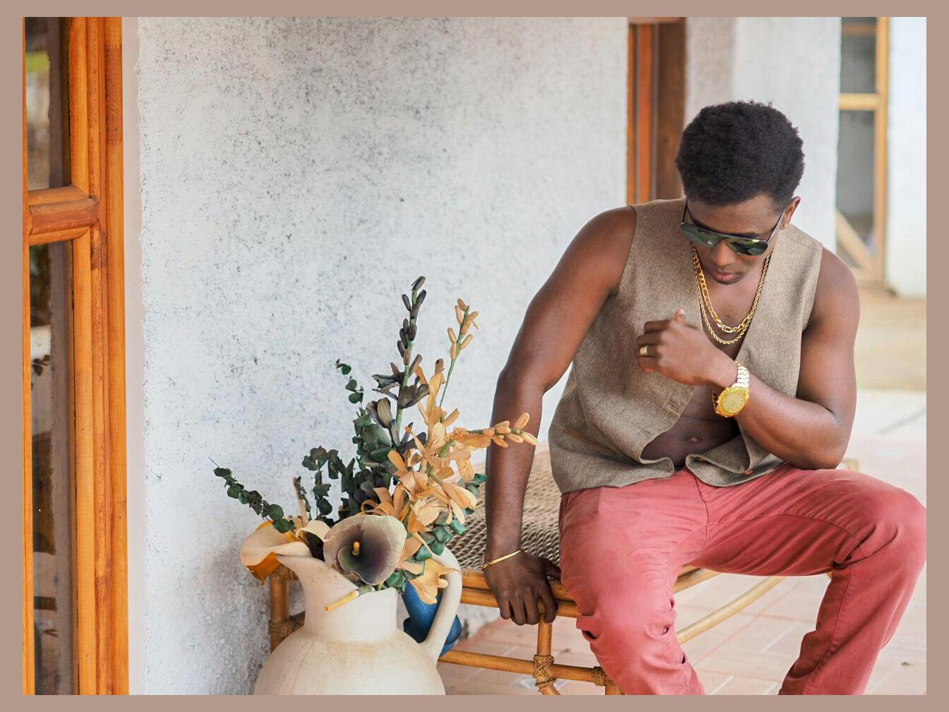 Tito Nova photo 1