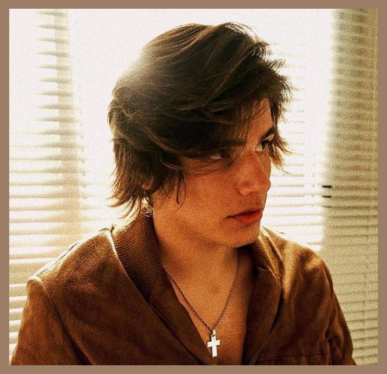 Tomas Chris photo 1