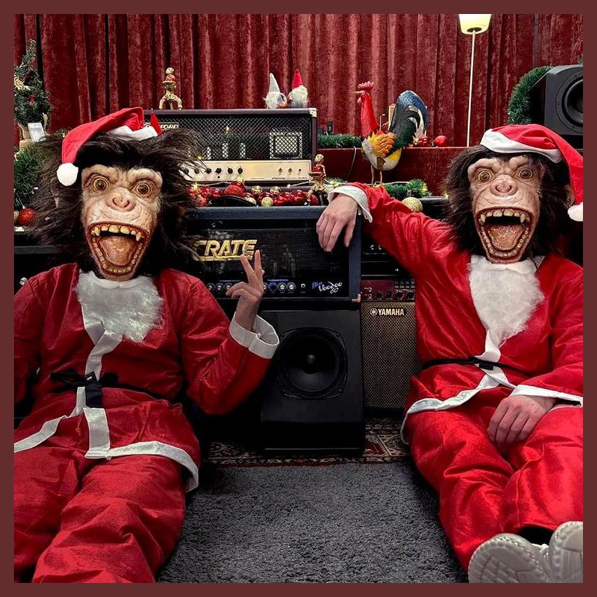 Total Ape photo 1