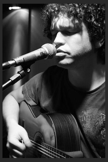 Troy Rossilho photo 1
