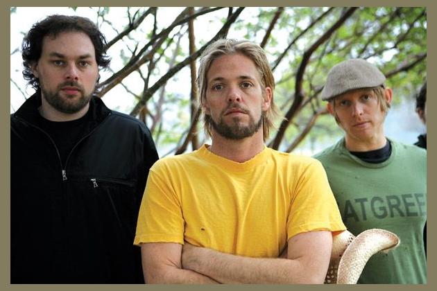 Taylor Hawkins & The Coattail Riders