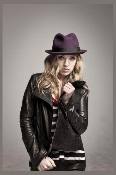 ZZ Ward