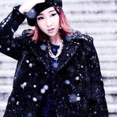 2NE1 photo 31