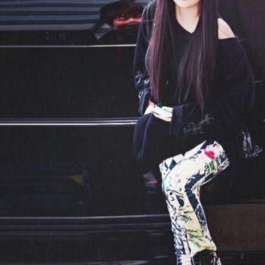 2NE1 photo 71