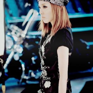 2NE1 photo 76
