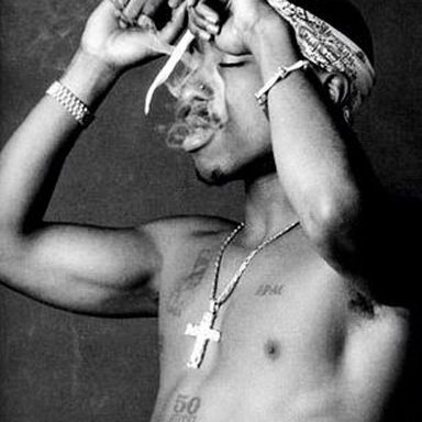 2Pac (Tupac Shakur) photo 54