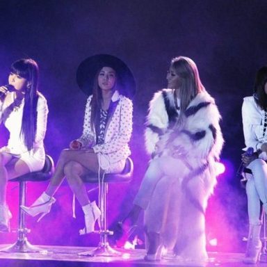 2NE1 photo 35