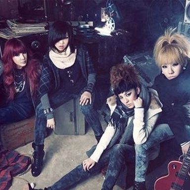 2NE1 photo 223