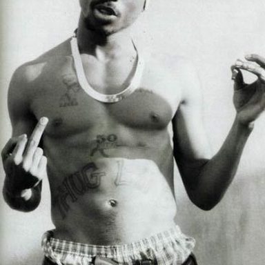 2Pac (Tupac Shakur) photo 33