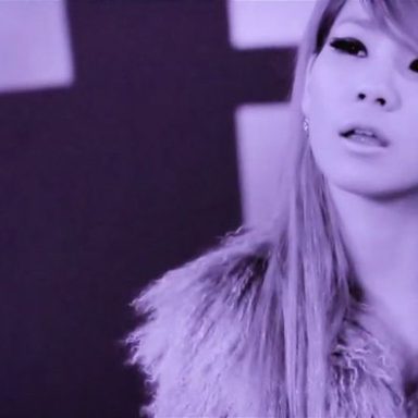2NE1 photo 100