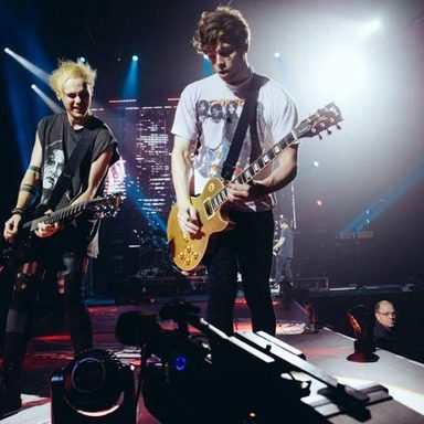 5 Seconds Of Summer photo 45