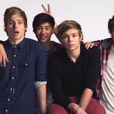 5 Seconds Of Summer photo 66