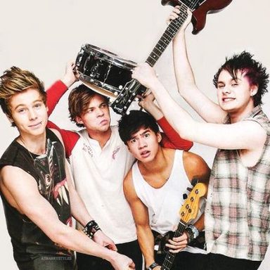 5 Seconds Of Summer photo 68