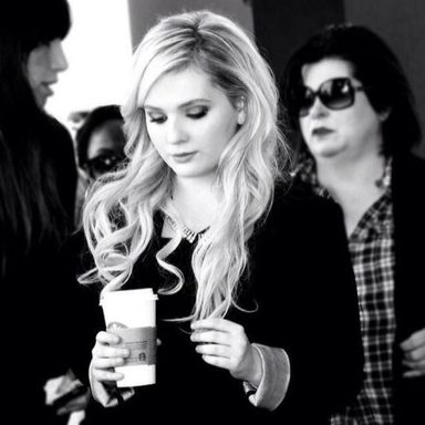 Abigail Breslin photo 11