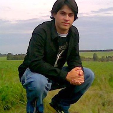 Adriano Menezes