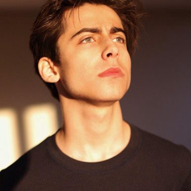 Aidan Gallagher photo 20