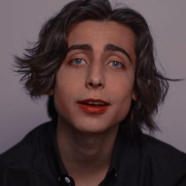 Aidan Gallagher photo 9