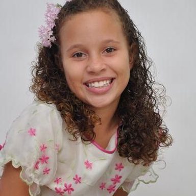 Alanis Gude