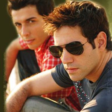 Alex & Konrado
